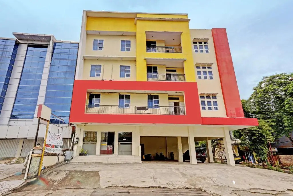 OYO 91861 Pemuda Kemuning Guest House