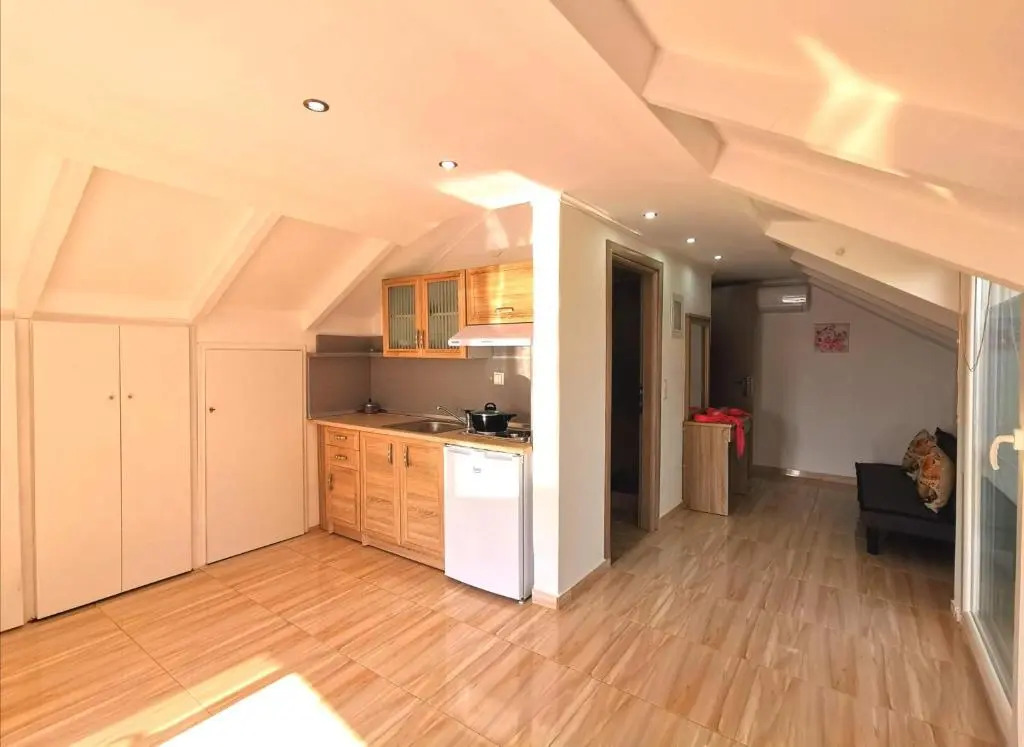 Apartments Kidonis