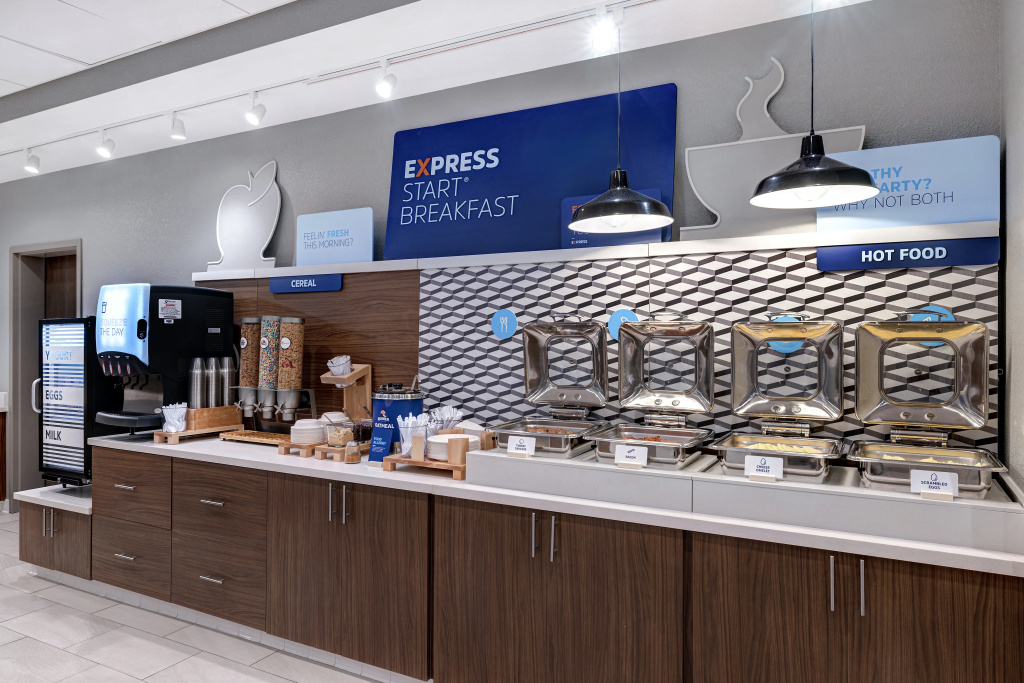 Holiday Inn Express & Suites Ontario - Chino Hills by IHG