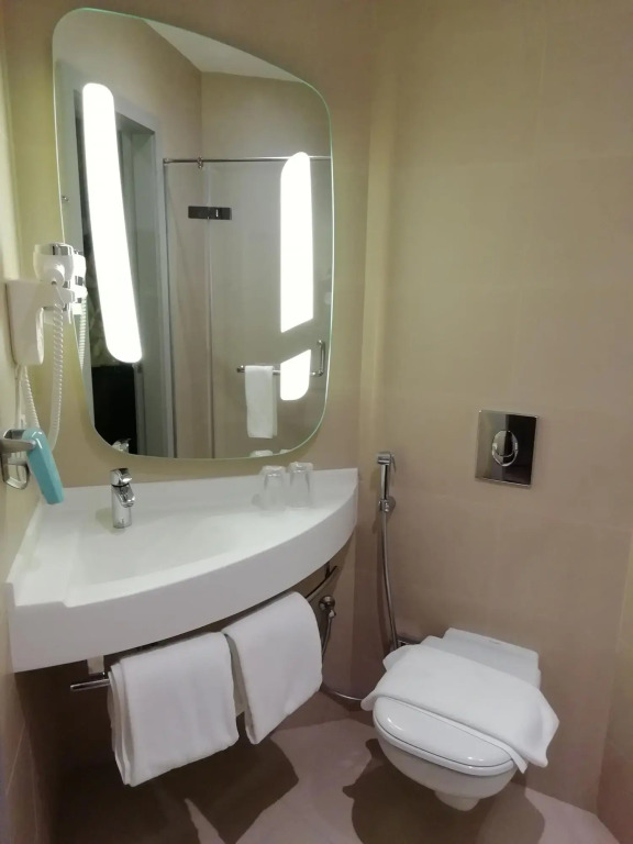Ibis Jeddah Malik Road