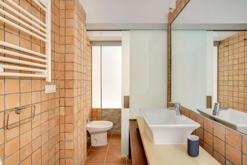 Wonderful Renovated 1 Bed With Terrace