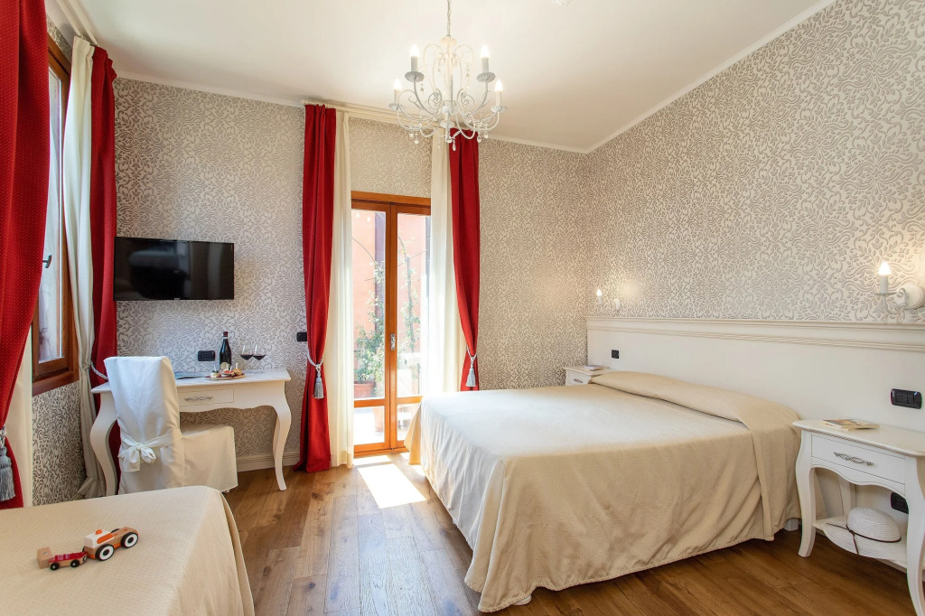 Charming Palace Santa Fosca