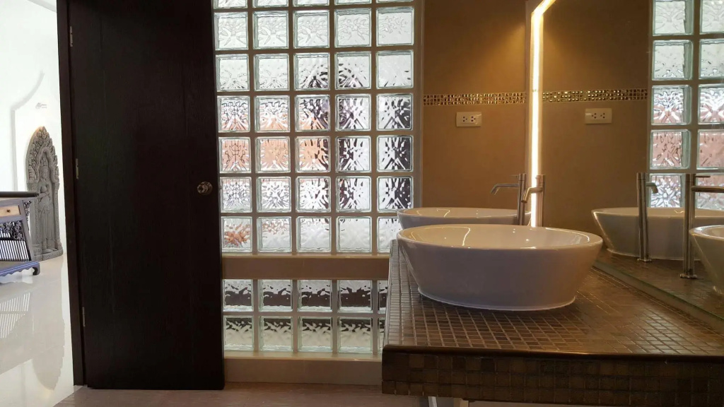 HIDELAND Luxury Pool Villa Pattaya Walking Street