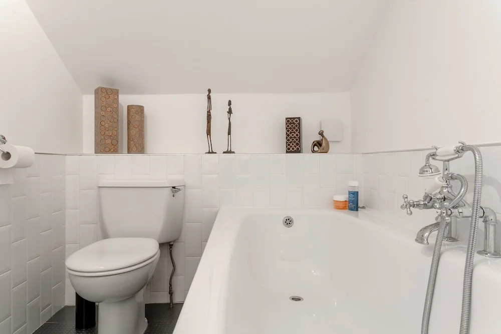 Modern 2 Bedroom Apartment With Balcony Close To Borough tube