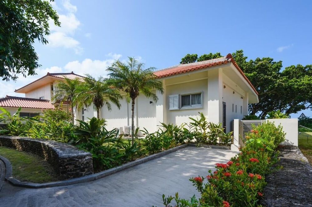 Ocean Front Villa Ishigakijima 2