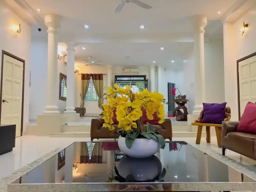 Villa Solihin