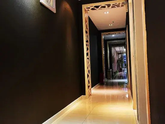 Aishang Theme Hotel