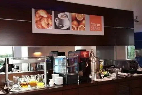 Holiday Inn Express Istanbul - Ora