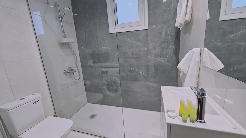 104 NIC - 403 Stay Cosmo City Suite