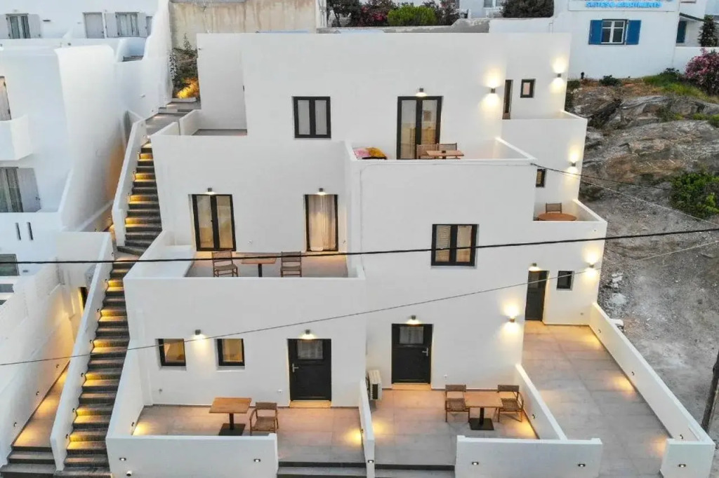 La Maltese Boutique Paros
