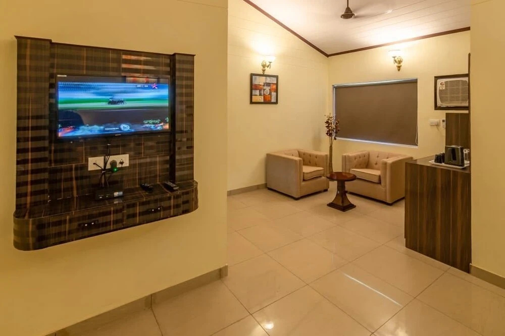 D Clarks Inn -Jim Corbett