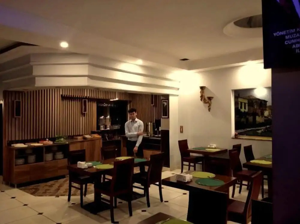 Anibal Hotel