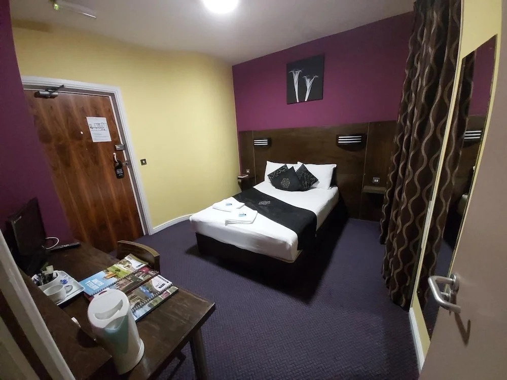 The Queensberry Hotel & Restaurant