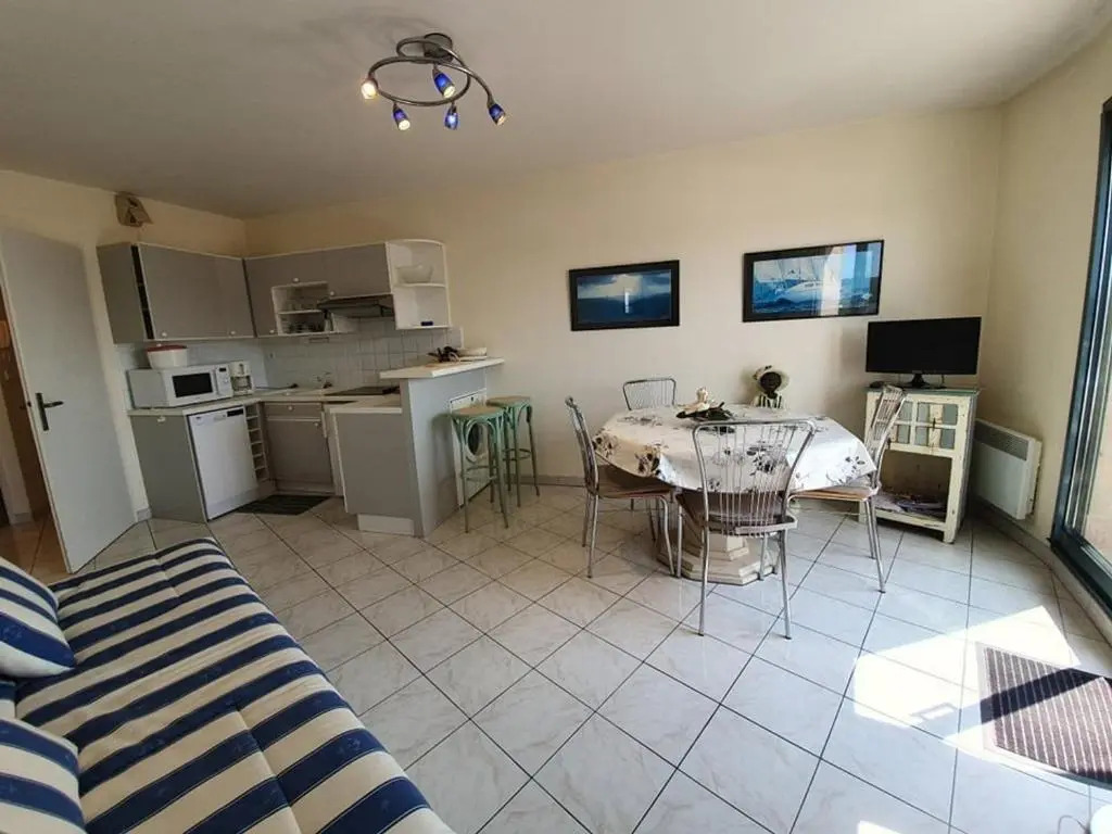 Appartement Saint-Jean-de-Monts, 2 pièces, 4 personnes - FR-1-224C-301