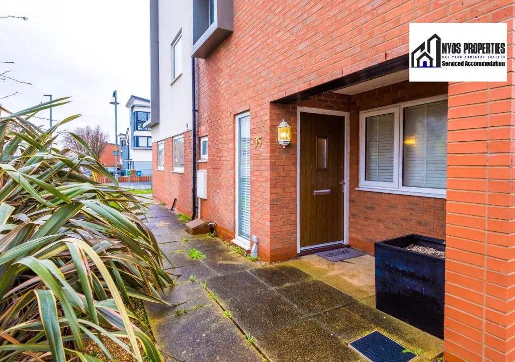 ✪3 Bed House✪Manchester✪MONTHLY STAY✪PARKING✪WIFI✪