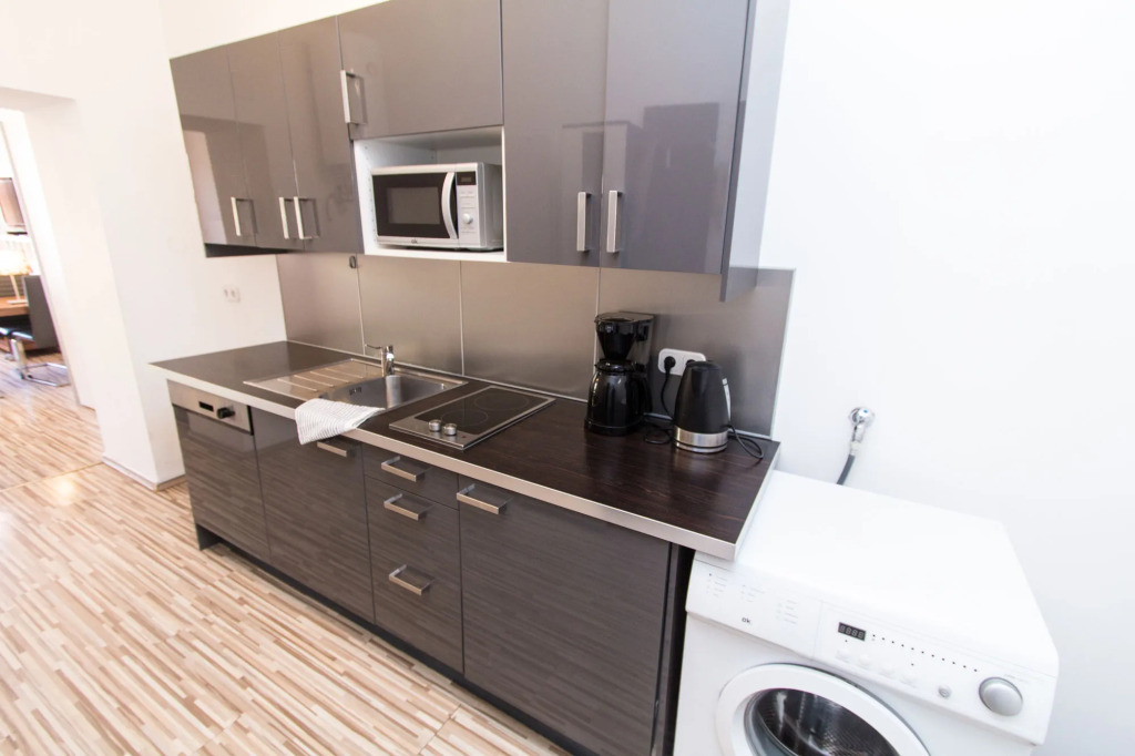 CheckVienna – Apartment Huetteldorfer Strasse