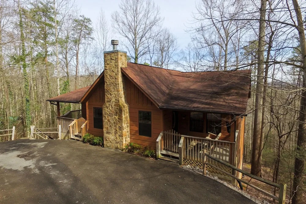 WEEKS WORTH - 3 Br Cabin