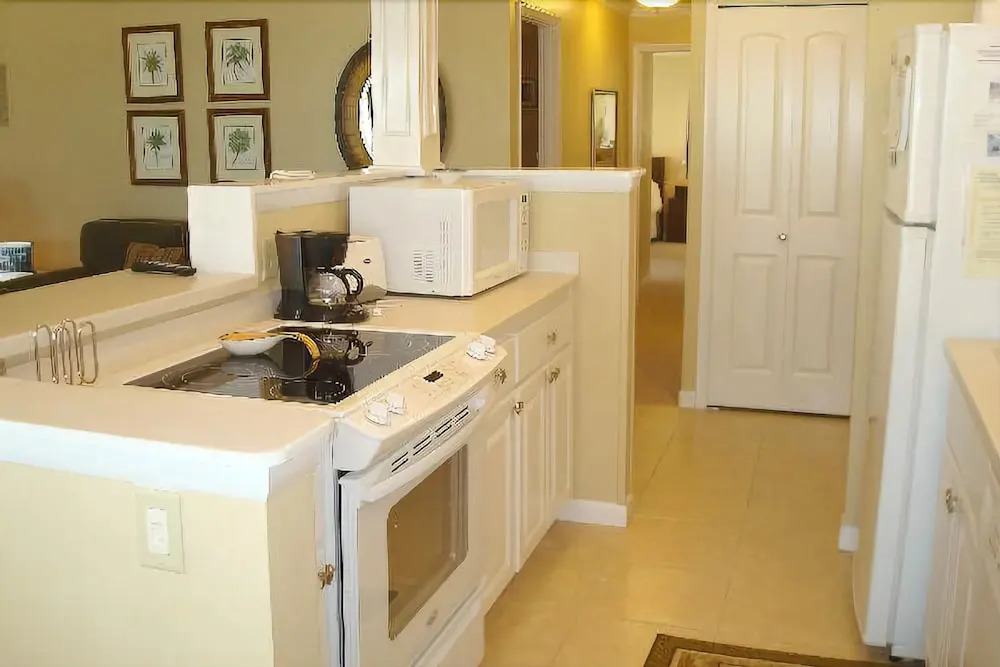 Waters Edge 110N Condo