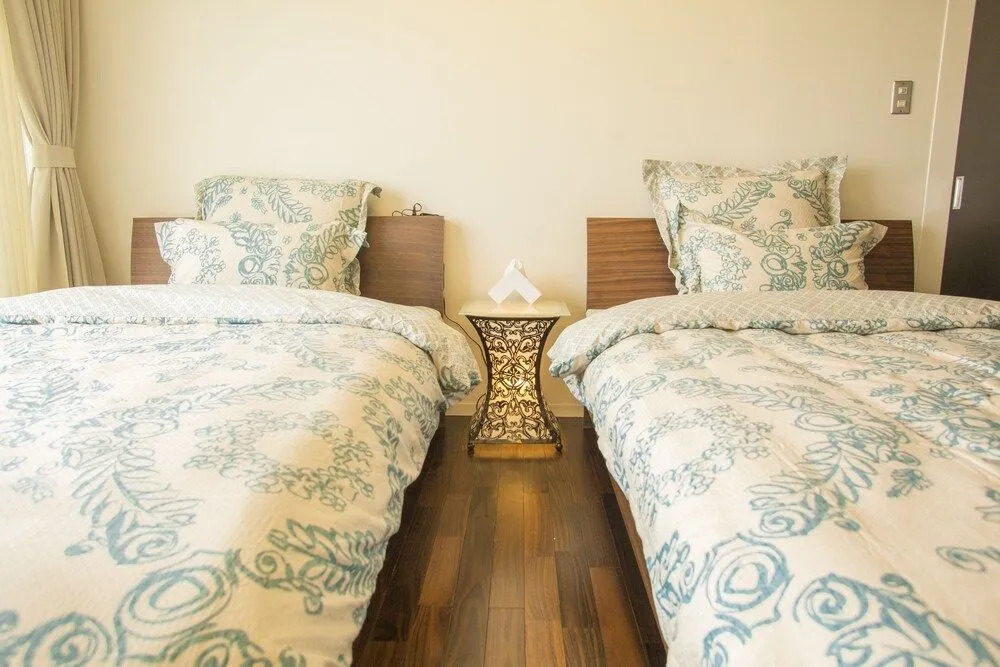 Resort House Plus-One