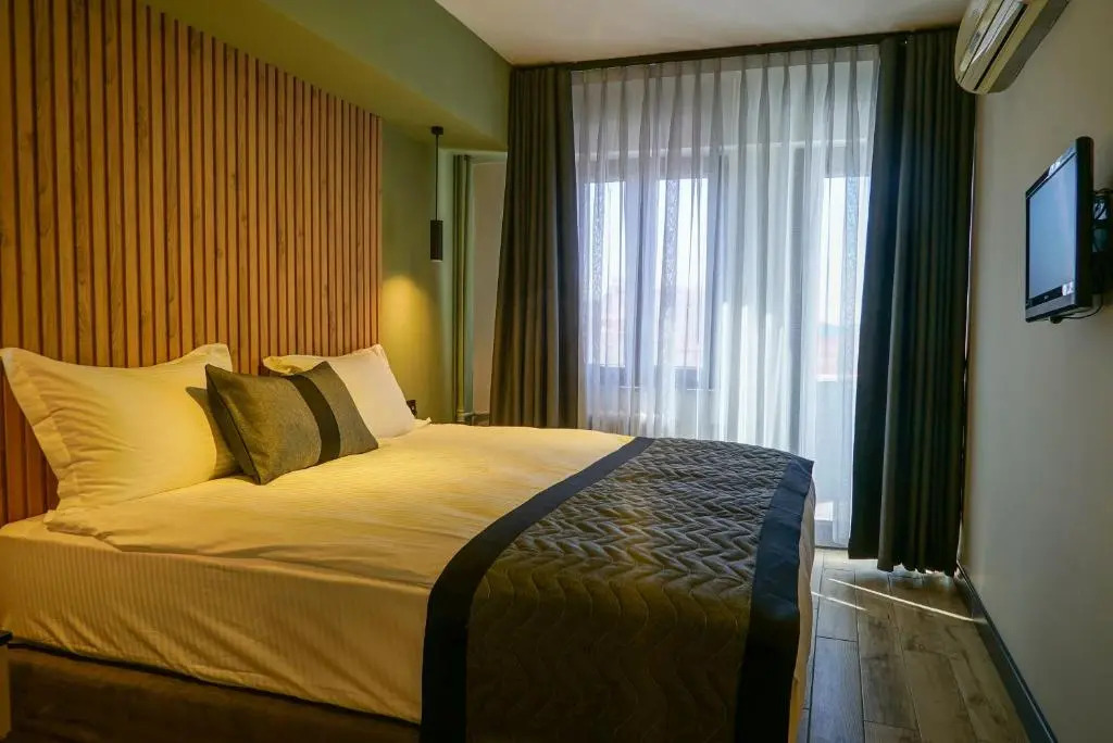 Polek Hotel