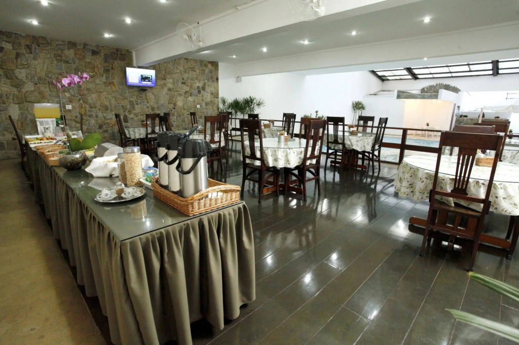 Indaiá Hotel