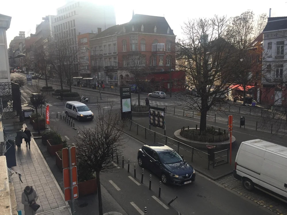 Apartment with One Bedroom in Schaerbeek, with Wonderful City View And Wifi