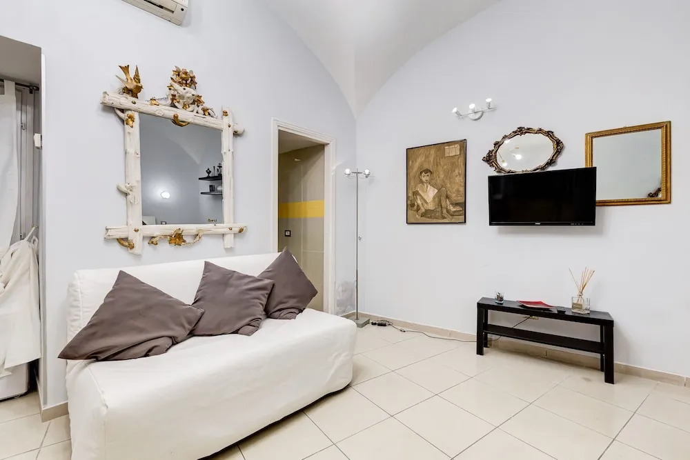 Trastevere & Old Ghetto Apartment