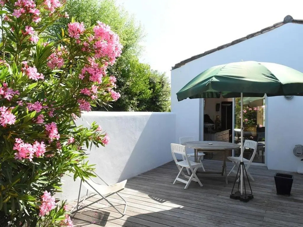 Maison spacieuse avec jardin, cheminée, internet et lits faits à larrivée - Les Portes-en-Ré - FR-1-434-10