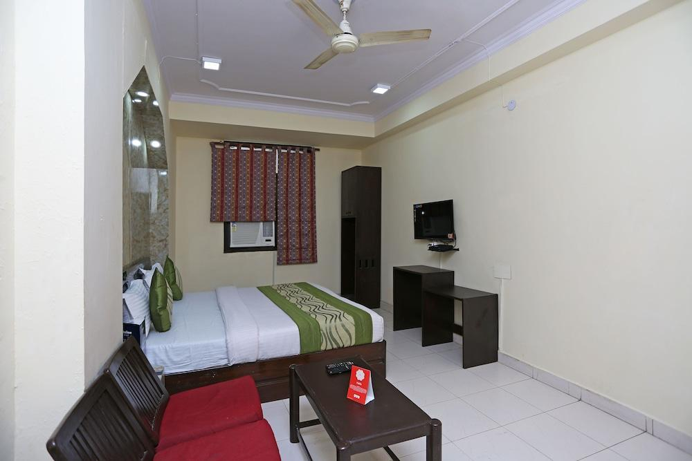 OYO 5382 Hotel Elegant International