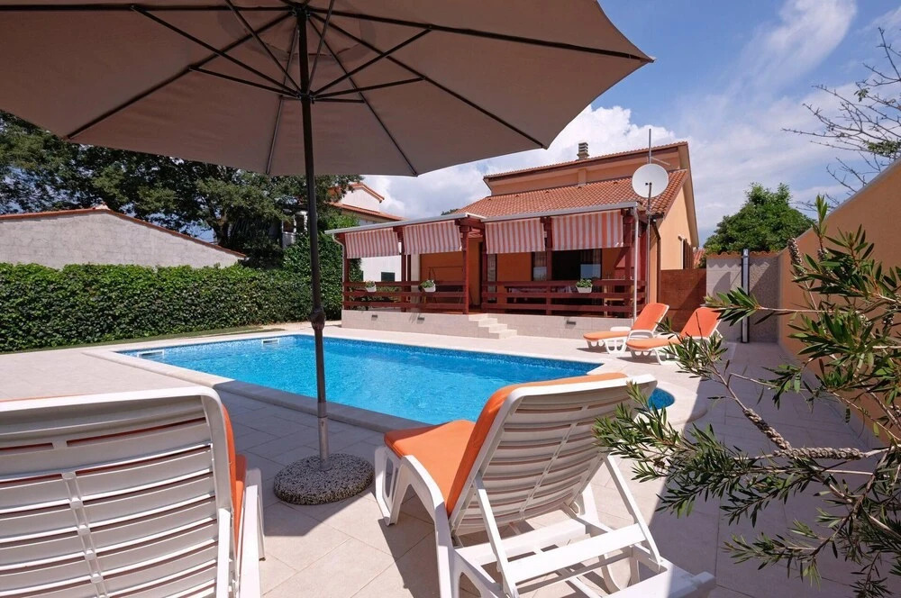 Holiday Home "marlena" Relaxing House With Pool