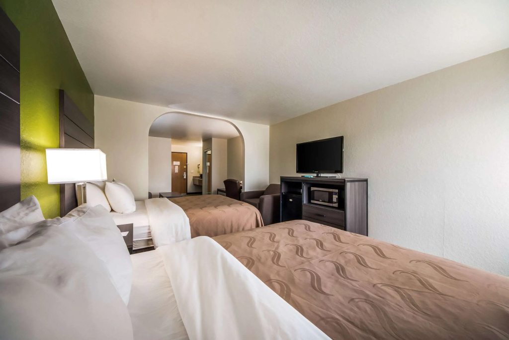 Quality Suites San Antonio Brooks City Base