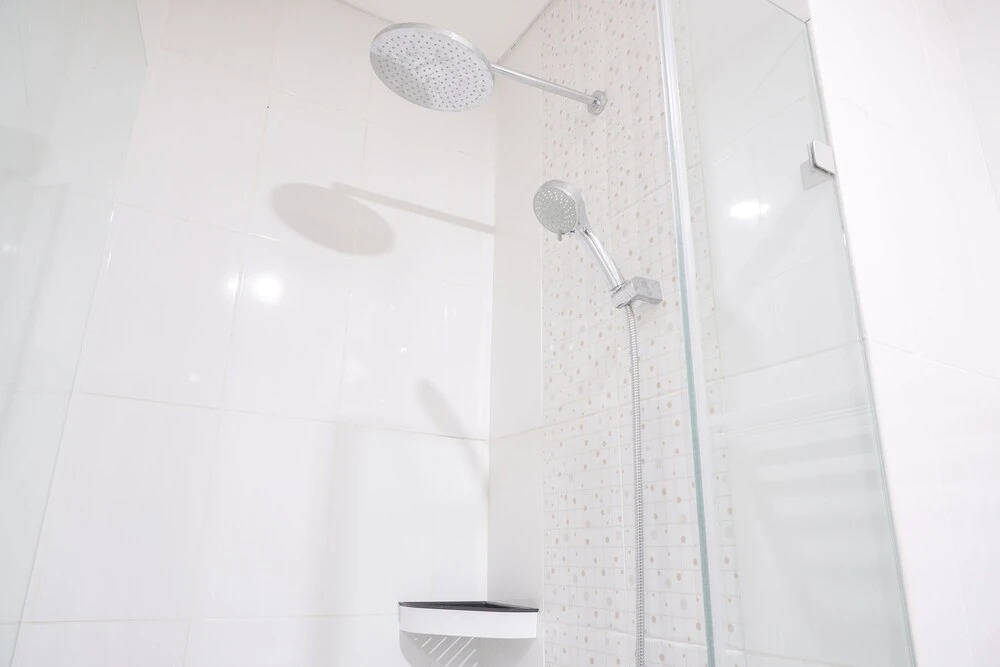 Homey And Spacious 2Br At Samara Suites Apartment