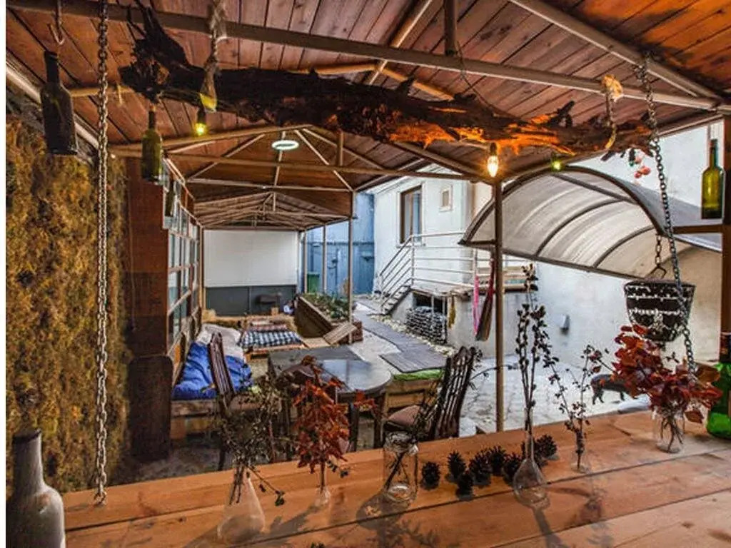 Dvizh Hostel ELI SPALI