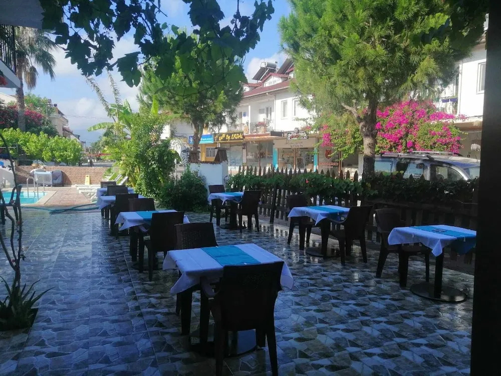 Moonlight Apart Hotel