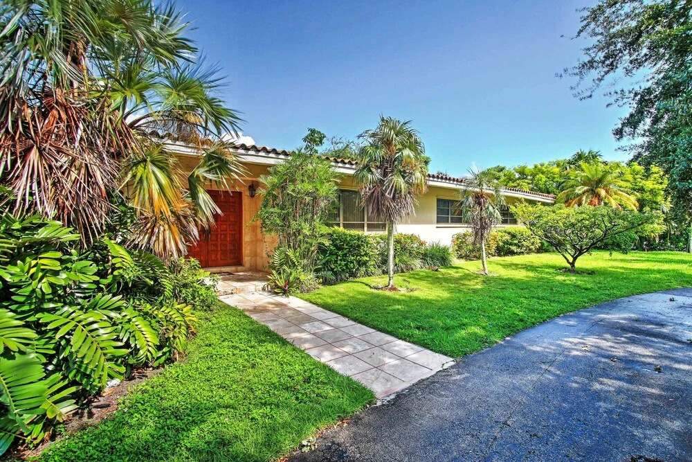 Home w/ Pool in Upscale Pinecrest Village