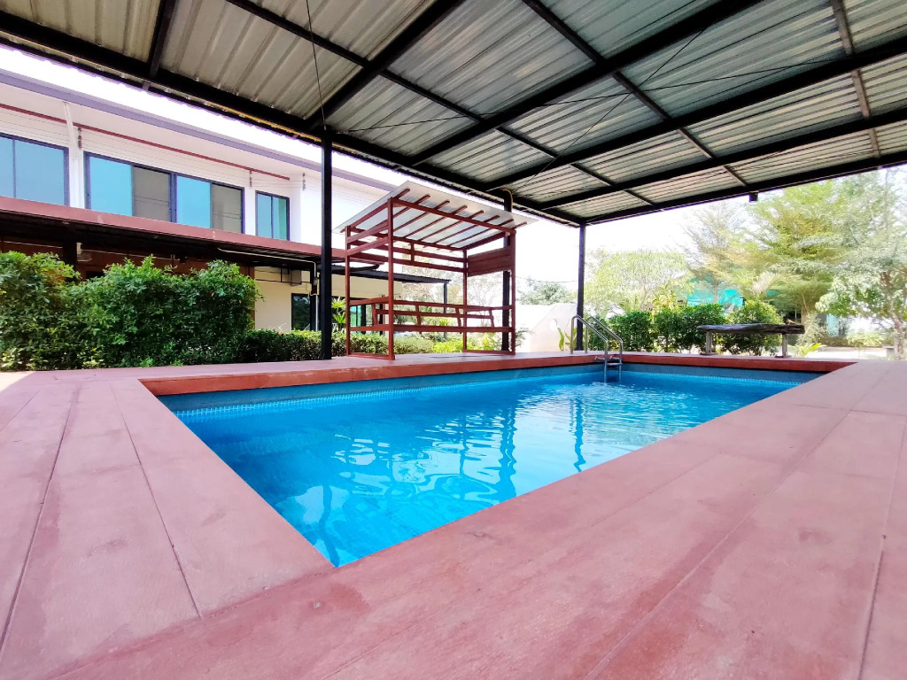 OYO 733 T Resort