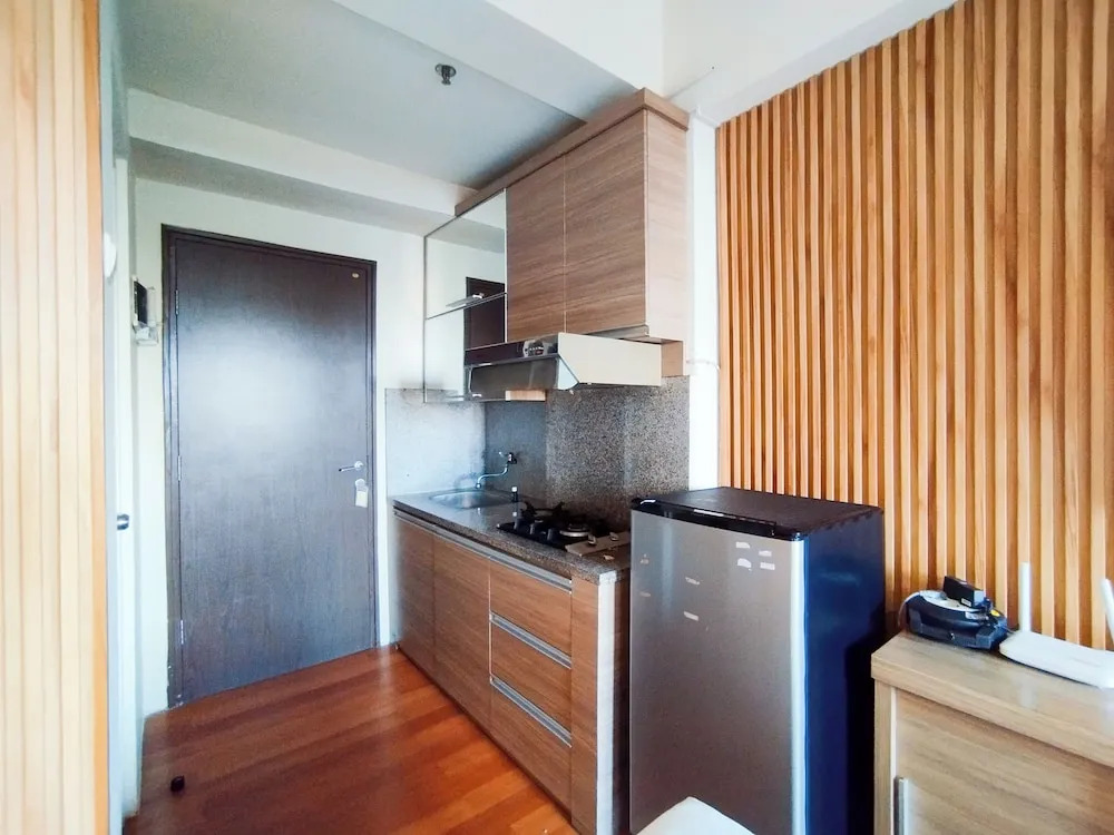 Strategic And Nice Studio Apartment At Suites @Metro