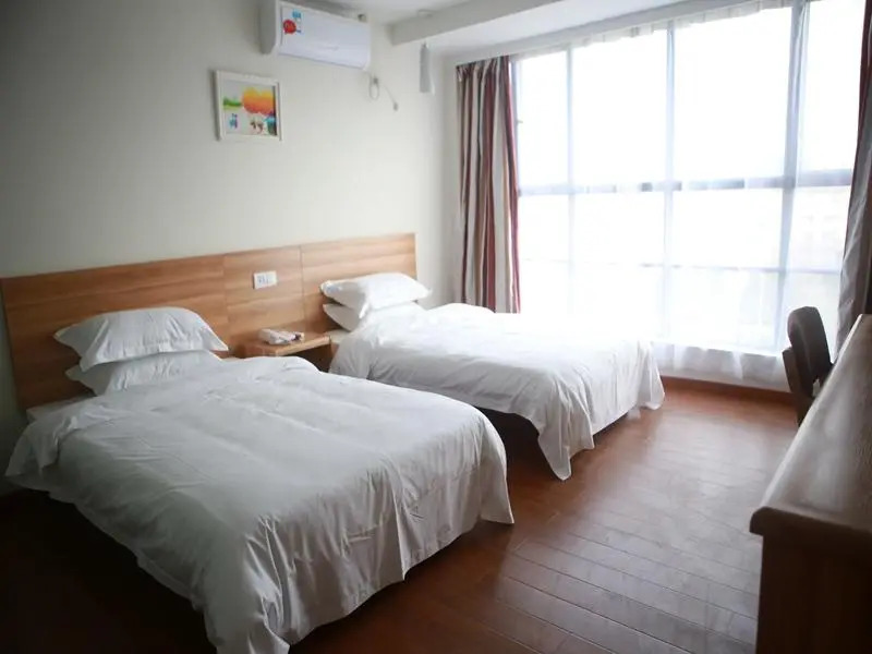 Thank Inn Plus Hotel Shenzhen Airport North Branch