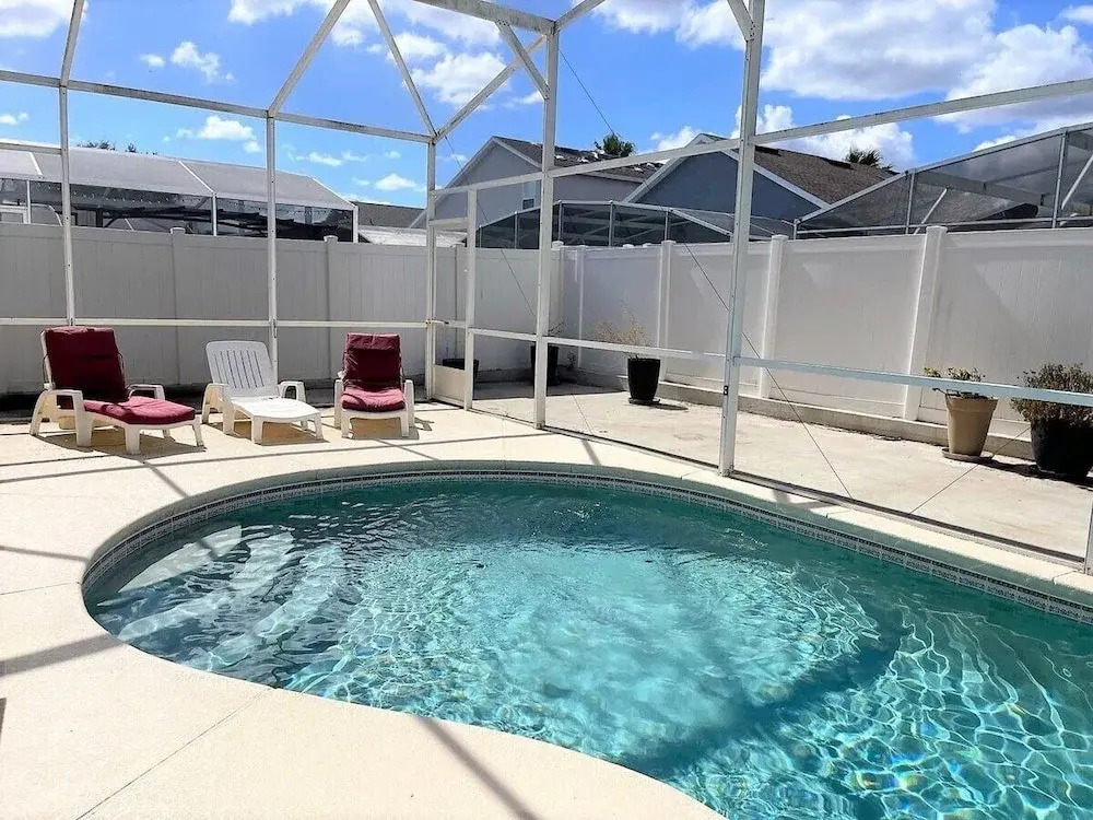 904 Lockbreeze Drive Davenport, 4bed