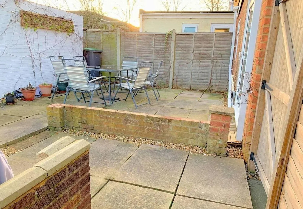 Bedford Road Garden Apartment