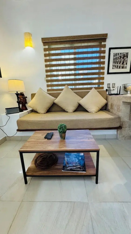 Modern 3-bedroom Retreat in Ajijic - Walk To Everything-private Gym-pickleball