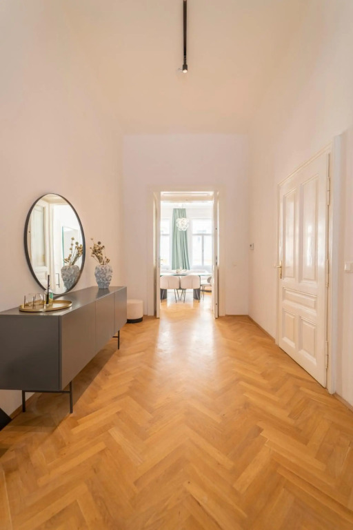 Luxury Apartment next to the City Center