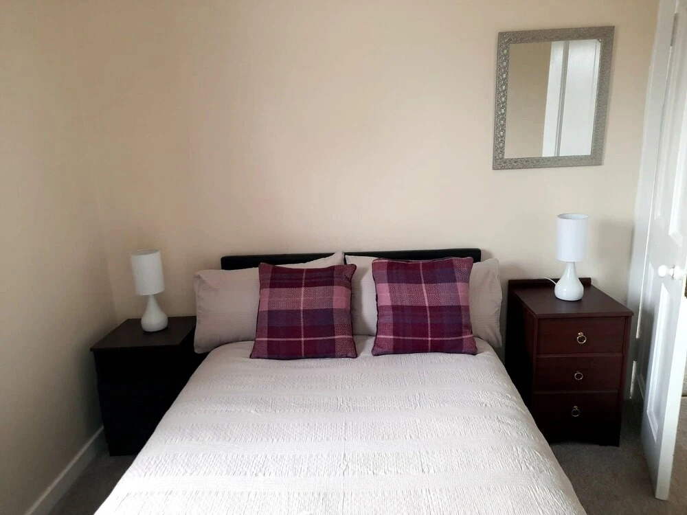 House-3br-garden-parking-near Inverness Castle
