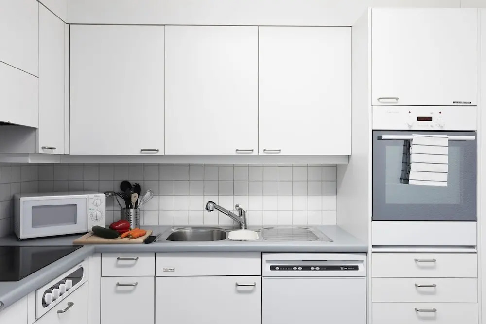 Nest - Baarerstrasse 20