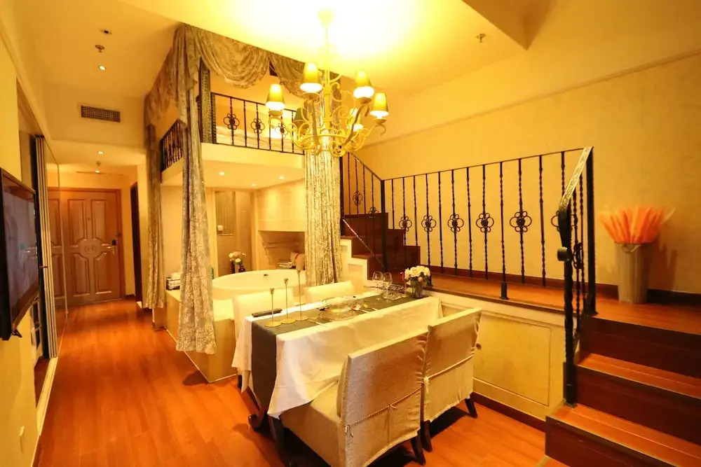 Warm Journey Apartment