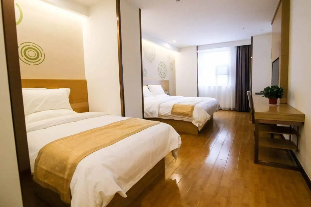 GreenTree Inn Huaibei Xiangshan District Guogou Square Hotel