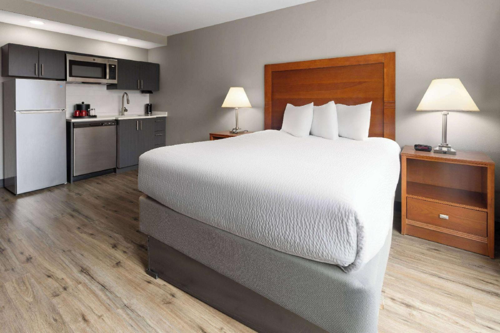 Holiday Inn Ellsworth