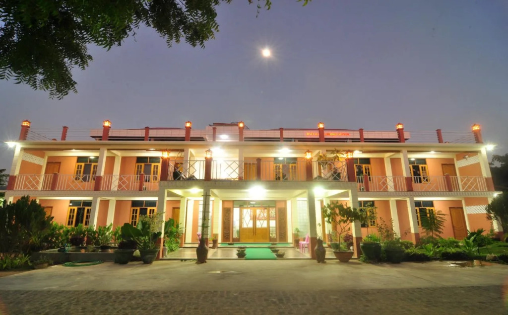 Royal Diamond Hotel