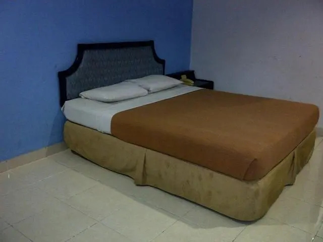 Amans Inn