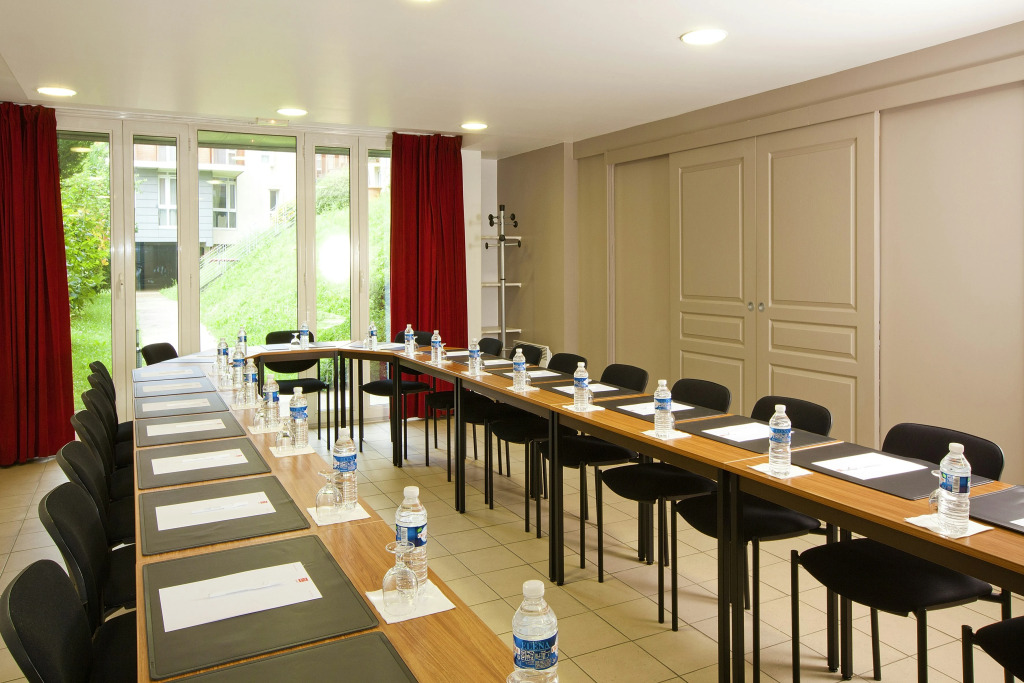 Séjours & Affaires Paris Ivry